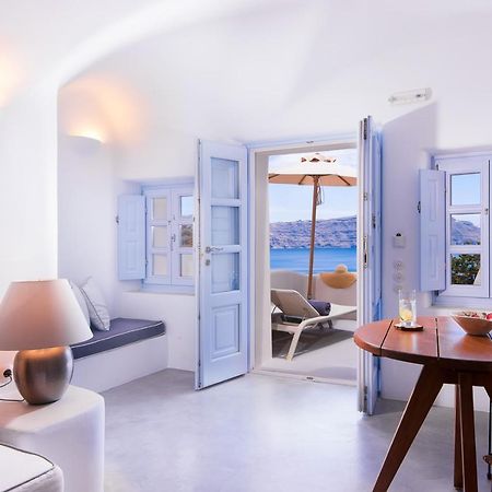 Pezoules Of Oia Hotel Exterior photo