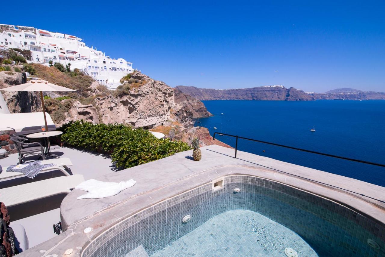Pezoules Of Oia Hotel Exterior photo