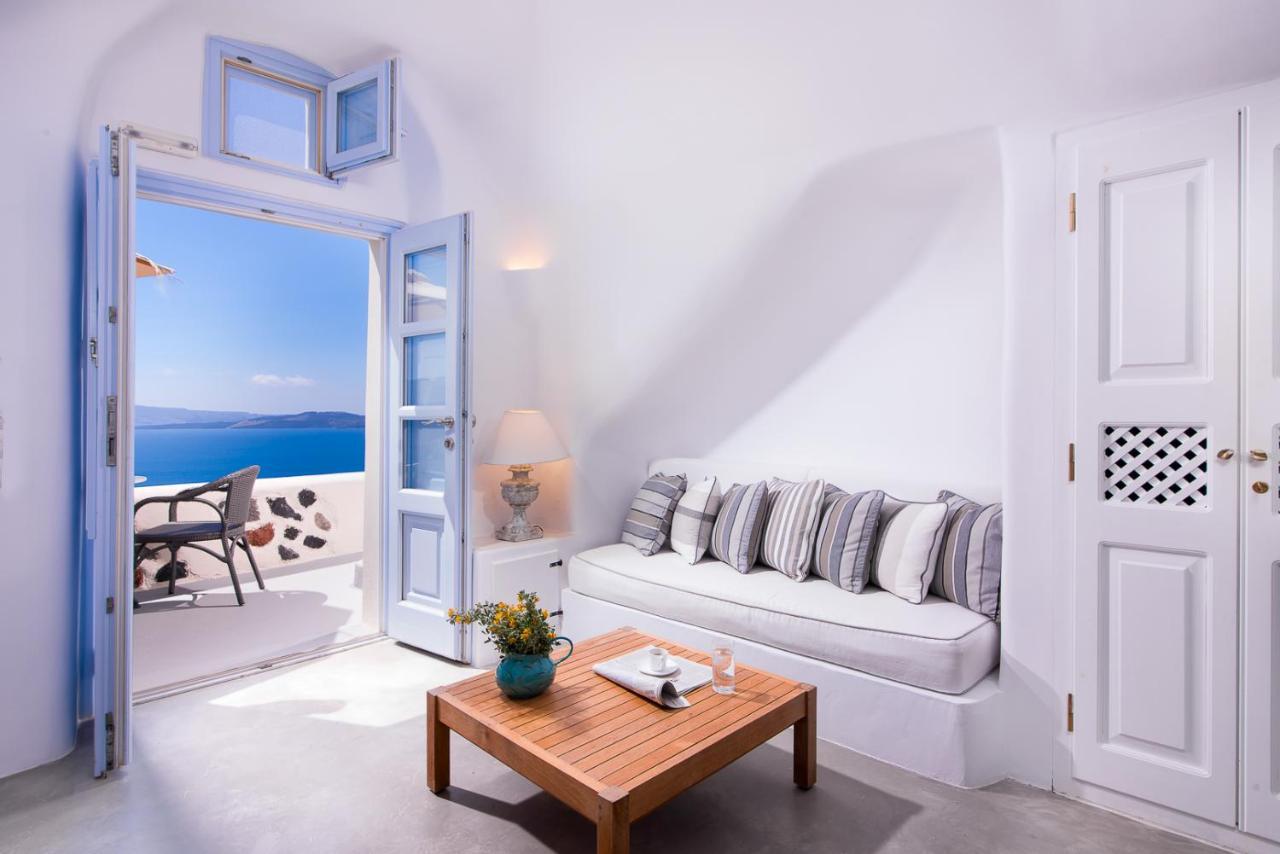 Pezoules Of Oia Hotel Exterior photo