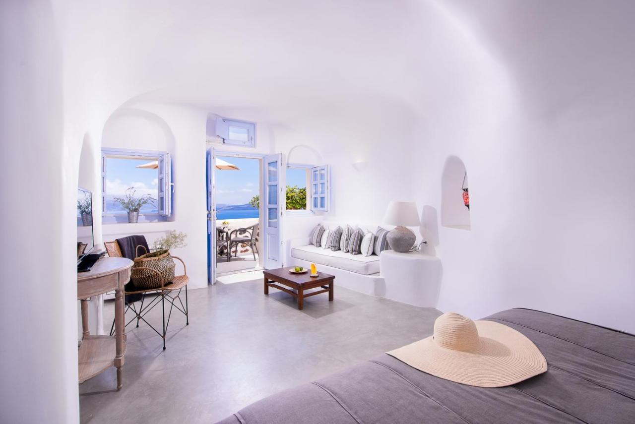 Pezoules Of Oia Hotel Exterior photo
