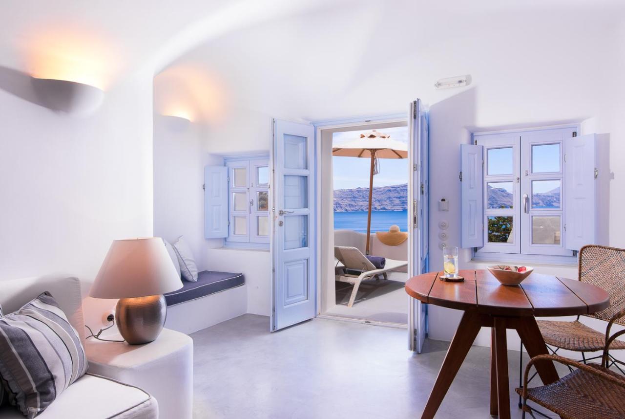 Pezoules Of Oia Hotel Exterior photo