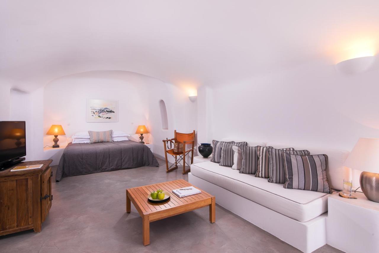 Pezoules Of Oia Hotel Exterior photo