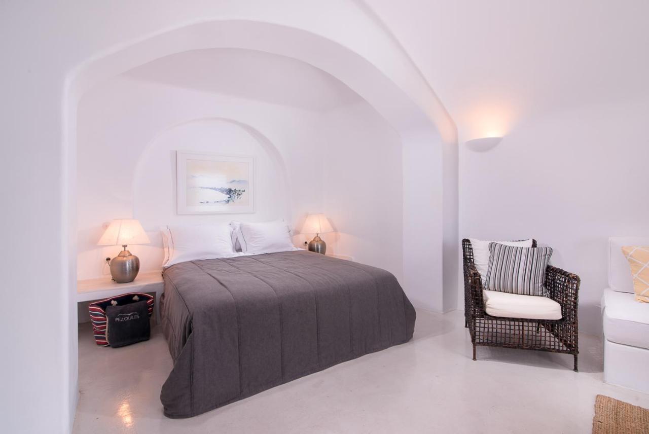 Pezoules Of Oia Hotel Exterior photo