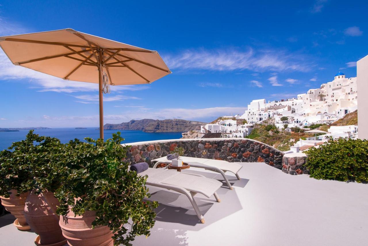 Pezoules Of Oia Hotel Exterior photo