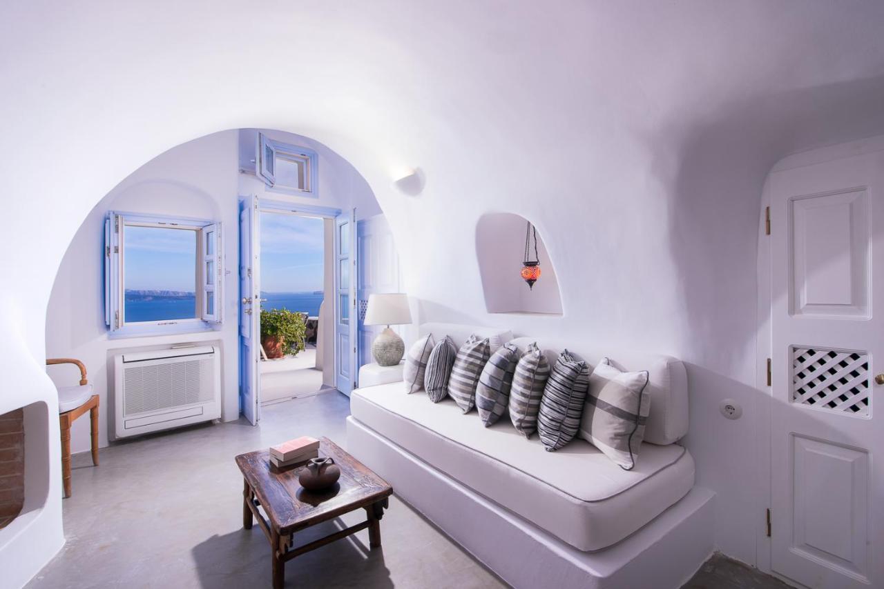 Pezoules Of Oia Hotel Exterior photo